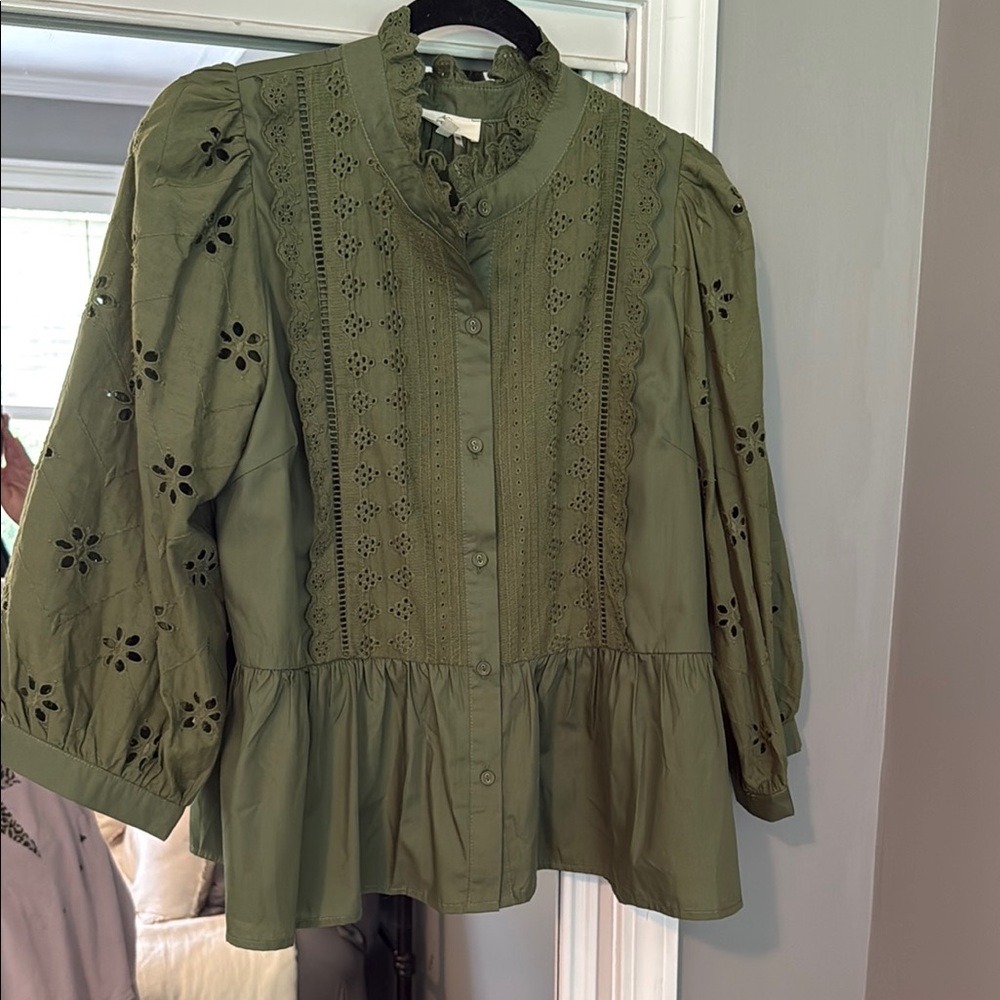 Entro Green Peplum Blouse with Mandarin Collar